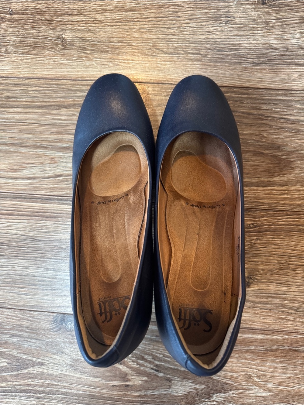 Sofft Navy Leather Pump for Women